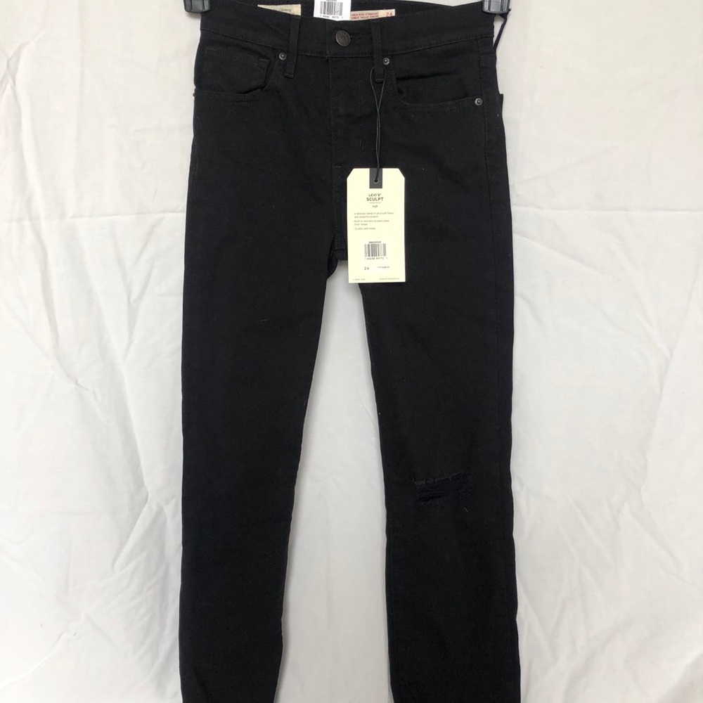 New with tags Levi’s jeans